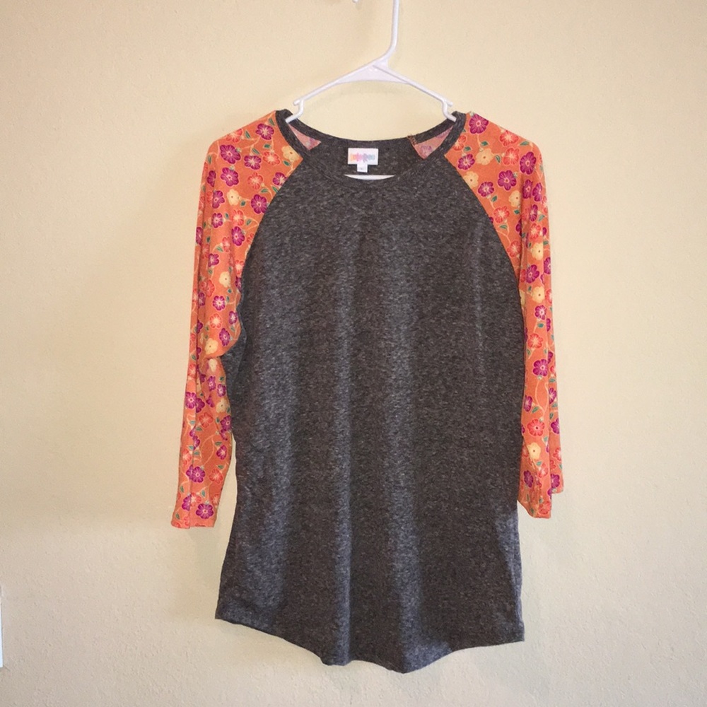 Lularoe Randy tee